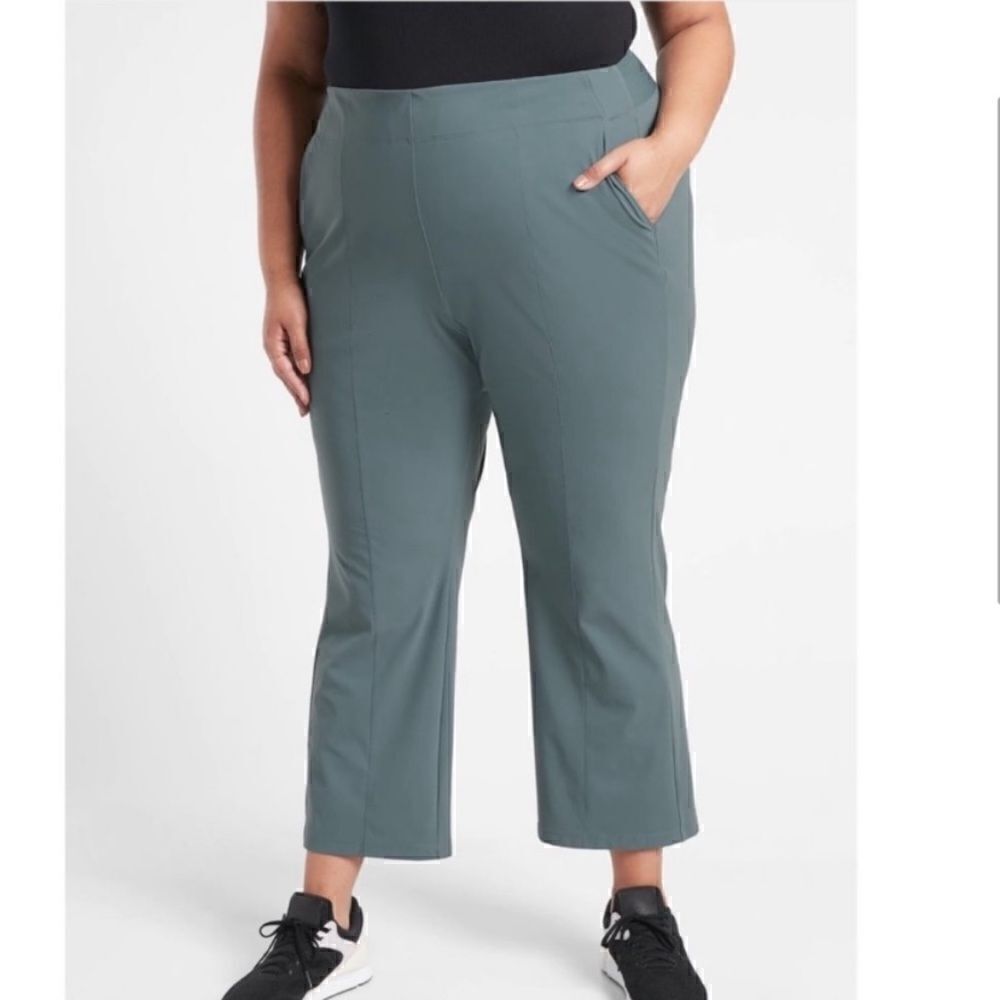 Athleta Cosmic Kick Flare Pants sz 20